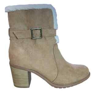 American Eagle booties shoes above ankle boots. Faux suede leather size 8 tan